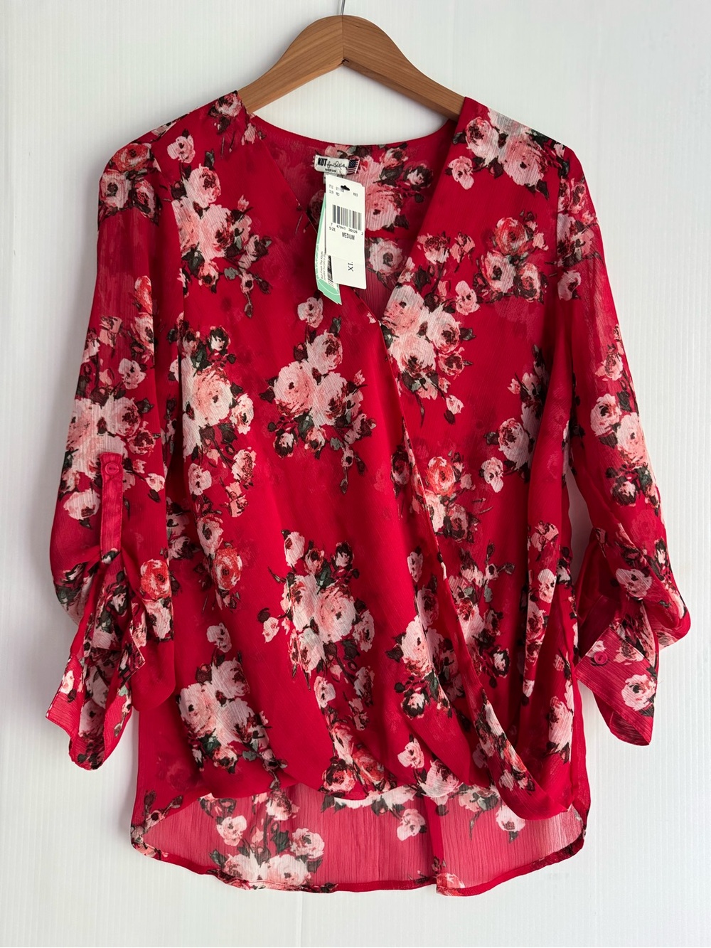 Kut from the Kloth Jenalee Surplice Blouse Red Floral  Blouse NWT medium